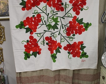 Vintage Vera Red Grape Stamped Tablecloth (S4614)