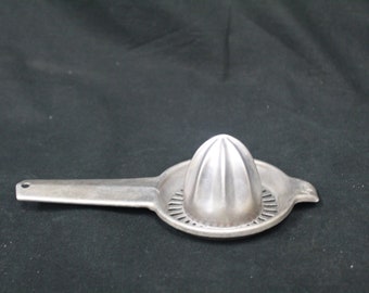 Vintage Foley Aluminum Citrus Reamer/Juicer (V3159)