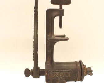 Vintage LF&C Metal Meat Grinder with Knob Handle and Table Clamp (S2892)