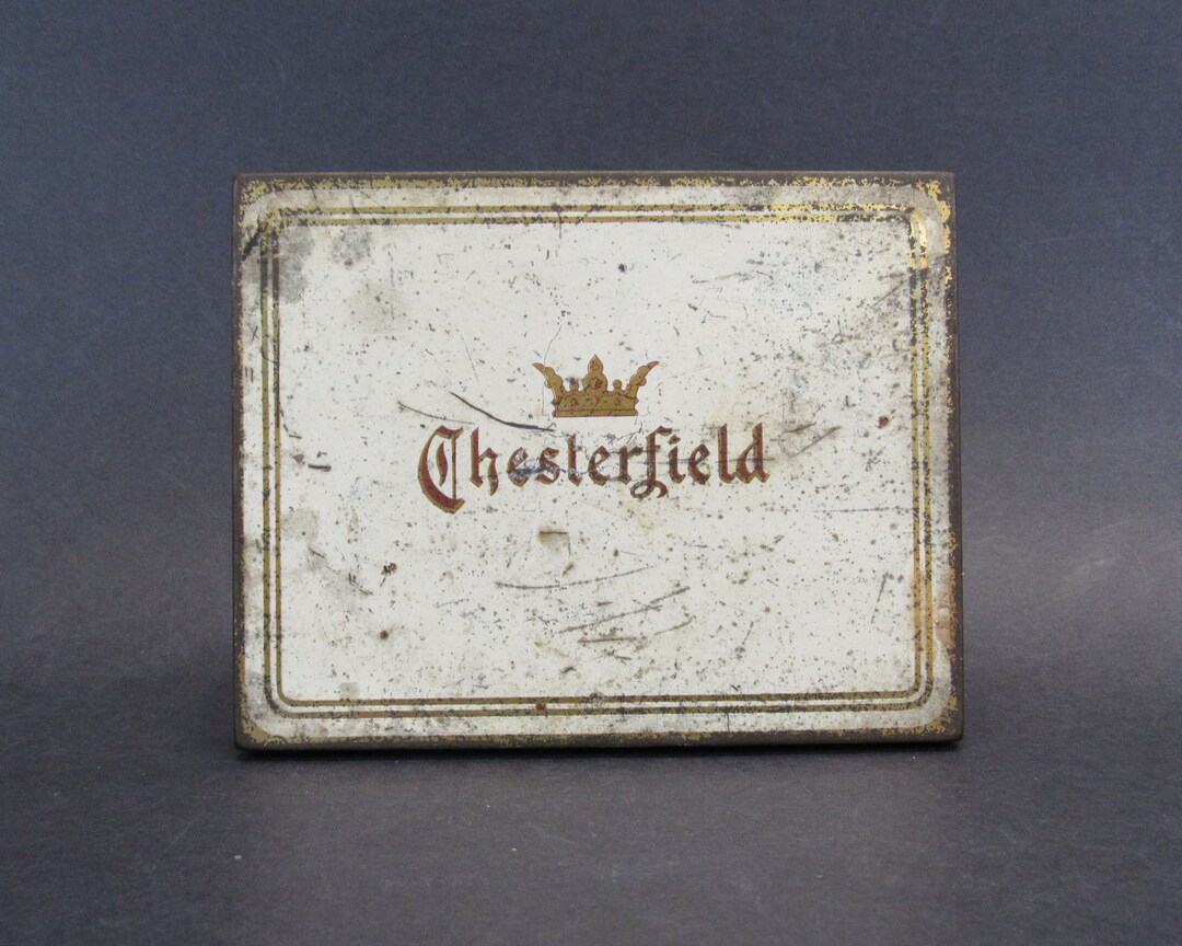 chesterfield cigarette box Vintage Metal Chesterfield Cigarette Box (E11470)
