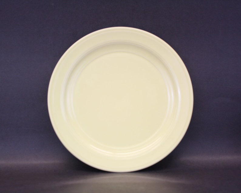 E7590 Vintage Vernonware /'Early California/' Yellow Luncheon Plate