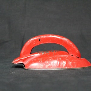 Antique Small Red Stamped Clothes Iron (V4119)
