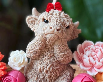 Simpatica candela a forma di mucca delle Highlands, candela artigianale in cera di soia, decorazione scozzese a tema mucca, regalo in stile rustico, decorazione per la cameretta, regalo per lei, regalo per l'inaugurazione della casa.