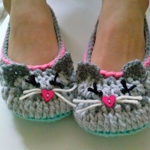 Kitty Cat Slippers Crochet Pattern 208 PDF Instant Download Little Girl sizes 10-3 image 4