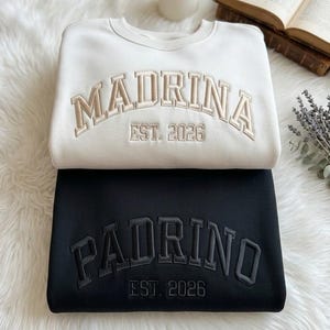 BRODERAD Madrina Padrino Est 2026 Sweatshirt, Matchande Gudförälder Rundkrage, Dopförslag, Padrino Madrino Gåva
