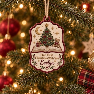 Decorazione natalizia ricamata "Il nostro primo Natale con te", toppa ricamata personalizzata a tema albero di Natale, regalo personalizzato con il nome del bambino.