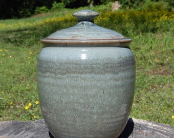 Lidded jar, gray blue