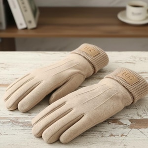 Luxury Cashmere Winter Gloves – 100% Pure Mongolian Cashmere, Touchscreen Compatible, Soft & Warm for Cold Weather