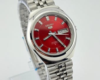 Elegant Seiko 5 Men's Wrist Watch|Red Dial|36mm
