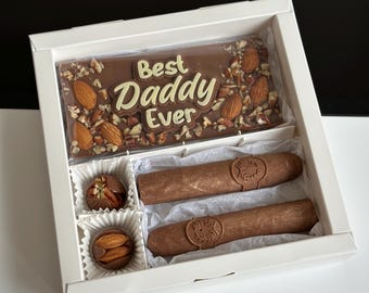 Best Daddy Ever – Personalised Belgian Chocolate Gift Set for Dad | Handmade Luxury Chocolate for Dad