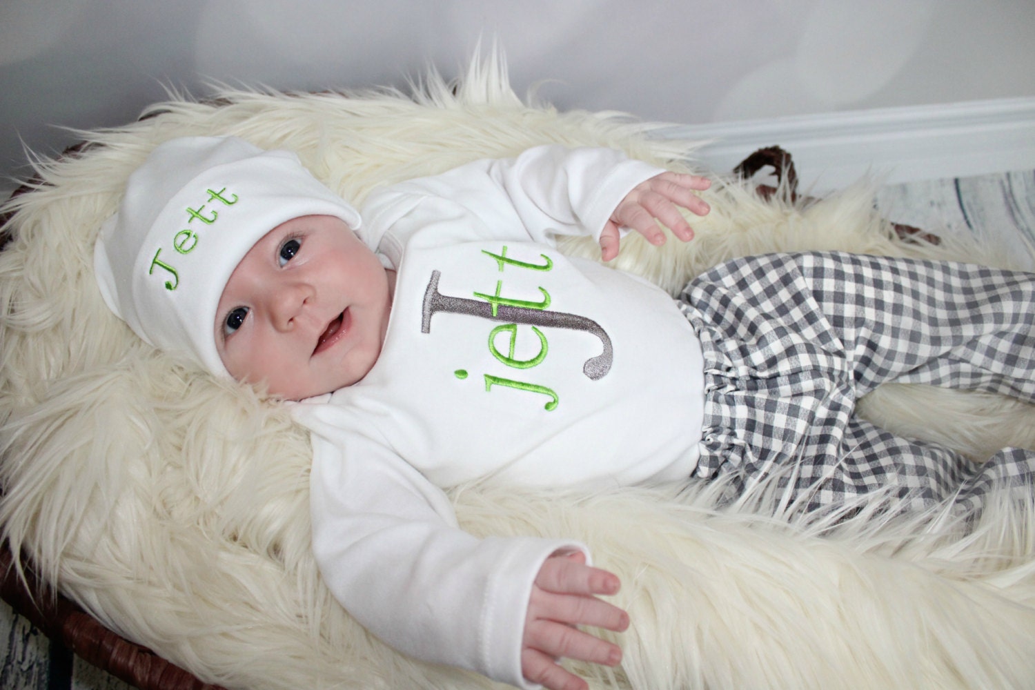 white newborn take home outfit