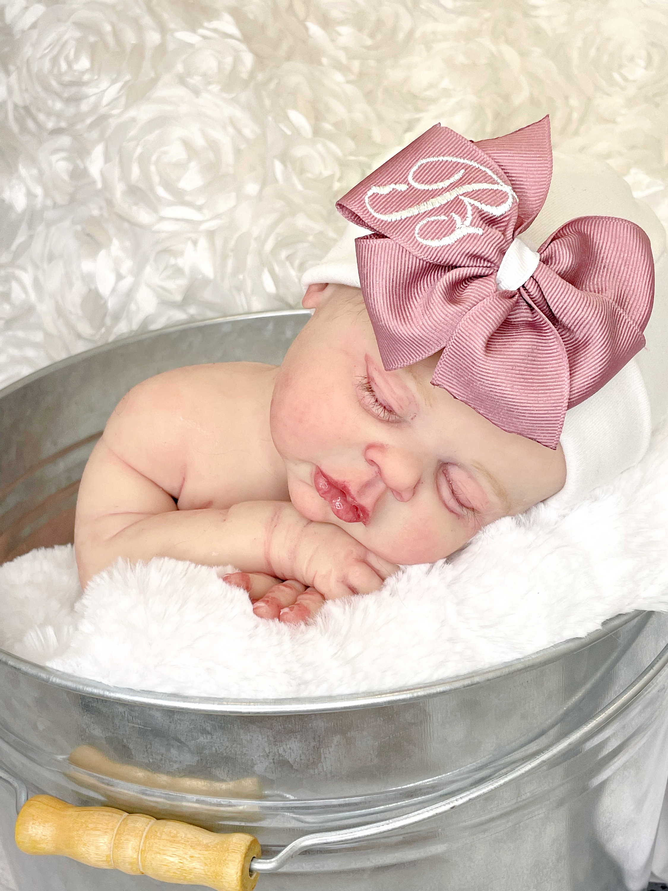 Personalized Initial Baby Hat with Bow, Big Bow Baby Girl Hat, Preemie Girl Hat, Gift for Her