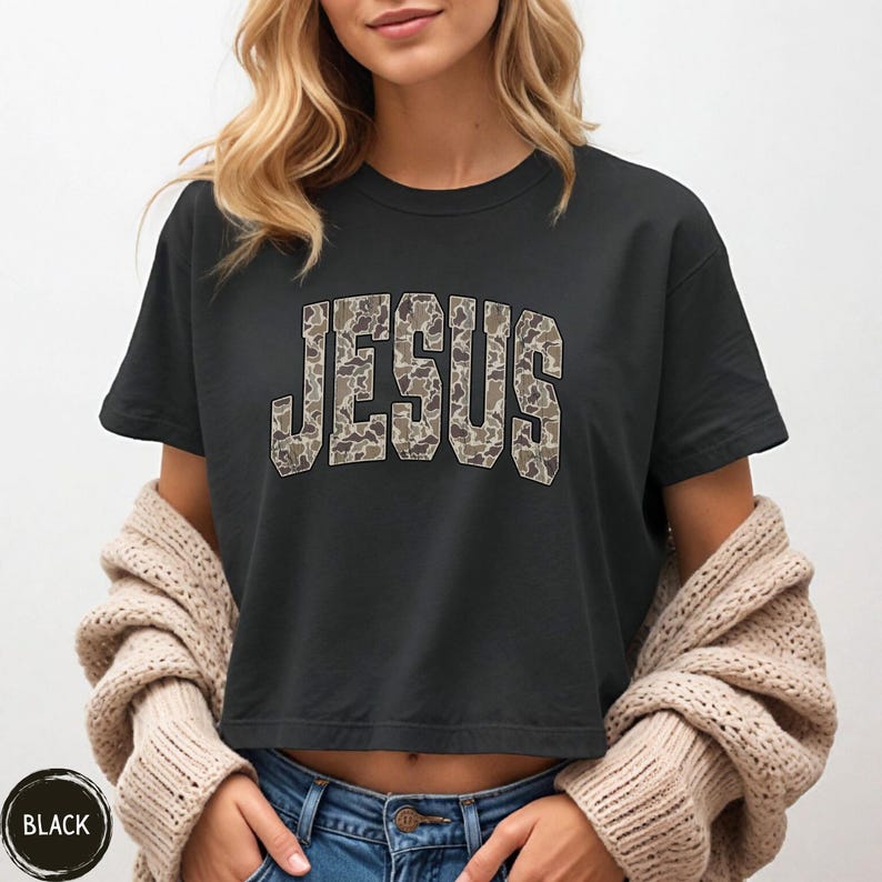 Camo JESUS Womens Boxy Tee Comfort Colors Cotton Slightly Cropped T-Shirt Vintage Wash Distressed Camouflage Christian Faith Shirt Crop Top Black
