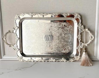 VINTAGE / Bandeja Lipman Brothers plateada con diseño de vid / Bandeja de servir floral ornamentada