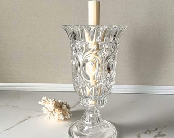 VINTAGE | Bougeoir ouragan en cristal | Lampe à bougie en verre à volutes et plumes (2 pièces) | Porte-bougie pour bougie conique ou pilier | 29,8 cm