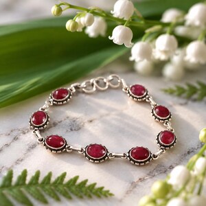 Armband aus natürlichem Rubin und Silber, Armband aus 925er Sterlingsilber, Statement-Armband mit Rubin, kunstvolles Silberarmband, Geschenkidee für Sie