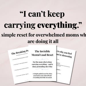Peut inclure: L'image présente trois feuilles de papier blanches avec du texte sur un fond rose clair. Le texte en haut dit : « Je ne peux pas tout porter ». Les papiers sont intitulés « The Breaking Pc », « The Invisible Mental Load Reset » et « is why you feel you're drowning ».