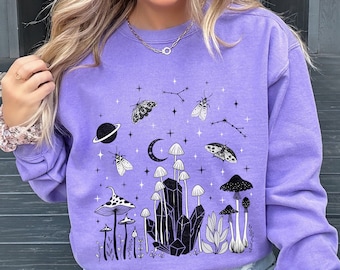 Sudadera Celestial Moth Mushroom / Sudadera Dark Cottagecore / Sudadera Whimsigoth / Ropa Emo / Ropa Alt / Ropa Gótica