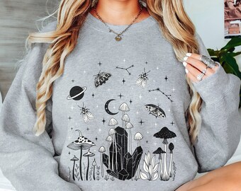 Sudadera Celestial Moth Mushroom / Sudadera Dark Cottagecore / Sudadera Whimsigoth / Ropa Emo / Ropa Alt / Ropa Gótica