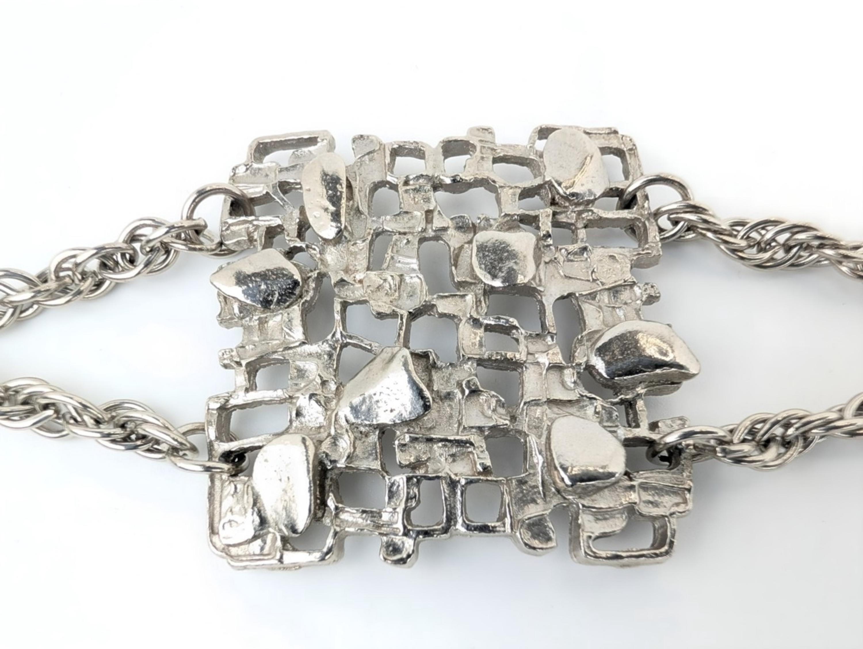 Celebrity NY Silver Tone Chain Belt Brutalist Panels 29  display picture 2