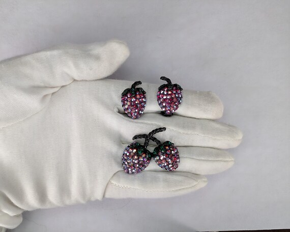 Weiss Strawberry Red Ruby Aurora Borealis AB Broo… - image 5