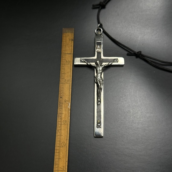 large CATHOLIC CROSS. crucifix skull and crossbones … Gem