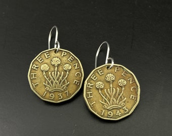 ENGLAND Pence OHRRINGE. UK Blumen-Münzen-Ohrringe. 3er Sparlampen Ohrringe. 00674