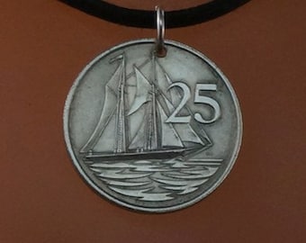 COLLIER DE VOILE. Bijoux collier pièce de monnaie des îles Caïmans. hommes. homme. marin. 001689