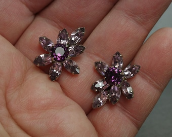 Outstanding signed  Sherman earrings  purple  pink lavender Sherman Rhinestone screw mount earrings  NO.00360