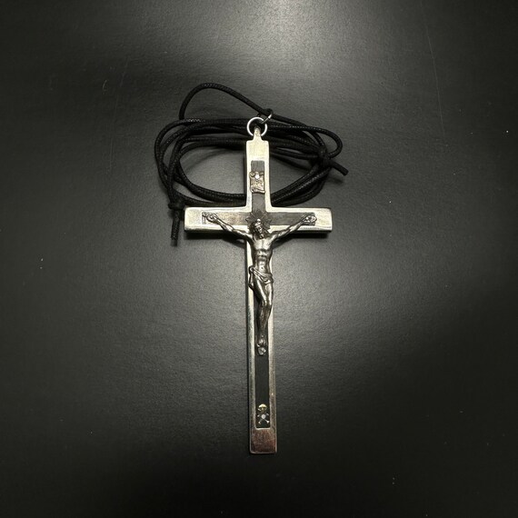 large CATHOLIC CROSS. crucifix skull and crossbones … Gem