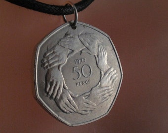 Helping Hands Necklace. England coin necklace - UK  - friends pendant - peace jewelry -  friendship   1973 necklace NO.00264