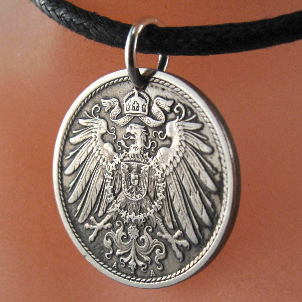  Euro Coin Vintage Necklace by D'Mundo Accesorios. 1 Euro from  Germany. Bundesadler Coin Pendant. Gold Plated Medallion Handmade Necklace.  : Productos Handmade