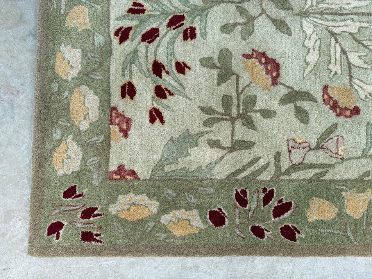 Adeline Rug Hand Tufted Adeline Traditional Oriental Floral Style 100% Woolen Area ...