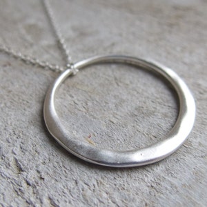 Chic Silver Hoop, Circle, Necklace Gift, for Summer, Antique Inspired, Women, Girlfriend, Mother, Wife, Handmade for Her, Minimalist Modern.
