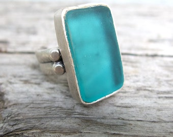 Blue Sea glass Ring, Aqua Modern Jewelry, Silver Plated, Mother's Day Gift, Beach for Her, Water Seaglass Jewelry for Wife Women, Handmade