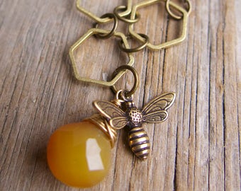 Bee Insect Necklace with Yellow Chalcedony Gemstone for Her Jewellery Woodland Eco Lover with Golden Crystal Gem Geometric Design Honeycomb