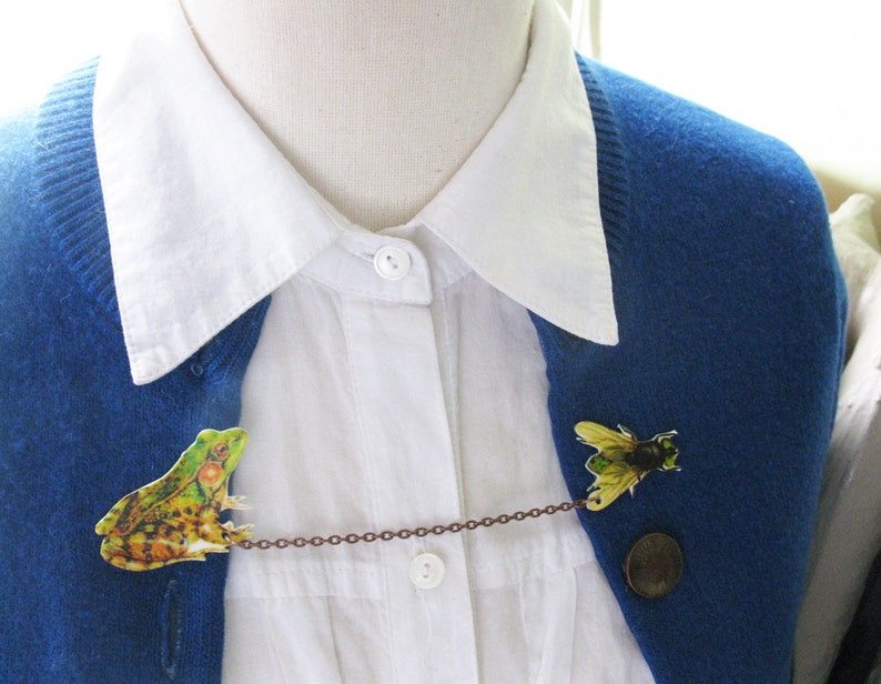 Etsy Trend Fun Present For Girls Nature Jewelry Green Frog and Fly Insect Brooch Double Pin Woodland Quirky Gift Idea Sweater Collar Image