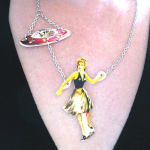 UFO Statement Necklace, Aliens Flying Saucer, Funny Gift for Friend, Jewelry Geekery, Sci Fi  Girl, Pulp Fiction, Kitsch Nerdy Her, Unusual