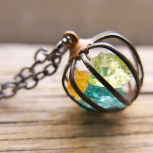 Birthstone Necklace Jewelry, Mother&#39;s Day Gift, Whole Family Gemstones, Personalized Raw Crystals Cage Her Grandmother Step-Mother Daughter
