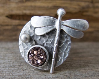 Dragonfly Ring, ronde verstelbare ring, Rose Gold Druzy, natuurliefhebber, sieraden voor haar, Moederdagcadeau, moeder, zustervriend, modern heden