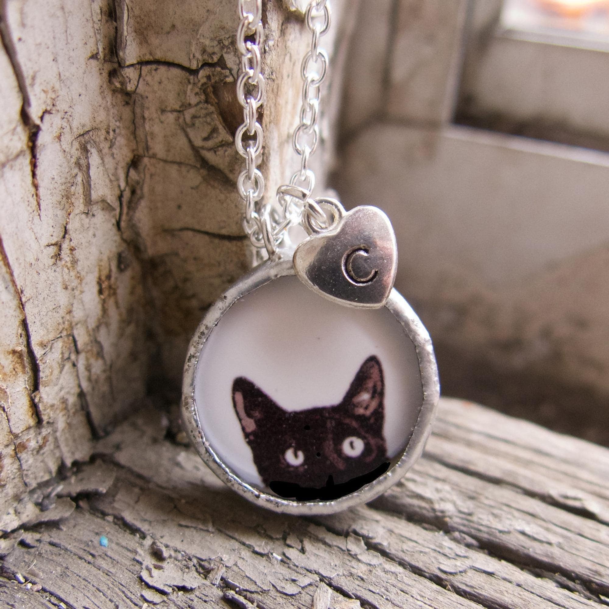 Collana Cameo Ricamo Gatto Nero - Gioielli - Collane - di Bettycr... | su MissHobby
