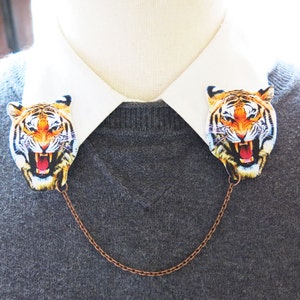 Double Brooch Tiger Jungle, Circus Gift, Pin Wild Animal, Big Cats, Wildlife, Fashion for Women and Girls, Funky Pin, Collar Sweater Brooch