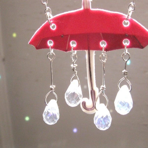 Parapluketting, kristallen regendruppels, handgemaakt cadeau voor vrouwen, sieraden regenbuien, roze, kitch aanwezig voor vriend, leuk verjaardagscadeau