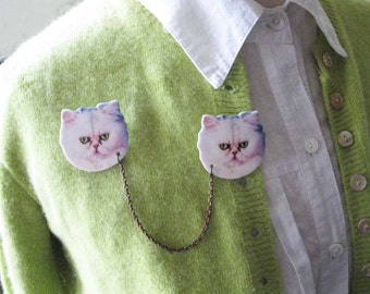 White Persian Grumpy Cat Animal Sweater Brooch Double Collar Pin Trend