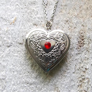 Collier coeur en argent, médaillon personnalisé, cadeau pour elle, cadeau de Noël pour fille, maman, femme, cadeau de grand-mère, cristaux de pierre de naissance.