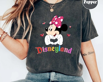 Maglietta carina di Minnie Mouse, maglietta Disney Comfort Colors®, maglietta vintage romantica con cartoni animati, adorabile regalo di Minnie