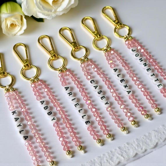 Cute Keychain Initial/Name Keychain With Letter Beads/Personalized Keychains Pretty/Beaded Bag Charm/Beaded Name Tag Keychain/Gift ForAuntie