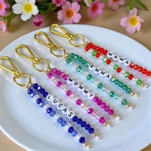 Custom Name Keychain/Gold Keychain/Silver Keychain/Personalized Name Keychain/Hand Bag Tag For Women/Gift for Mama/Daisy Beaded Keyring/Bulk image 3