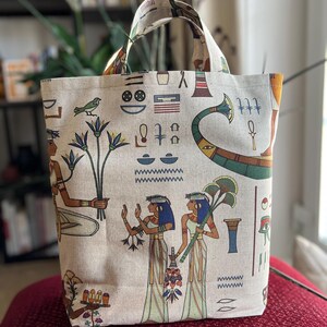 Short-handled, Egyptian print, cotton-rich linen look tote bag