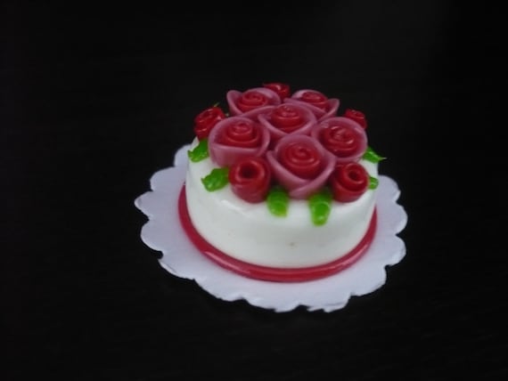 2 White Pink Round Cake Top Pink Rose Dollhouse Miniatures